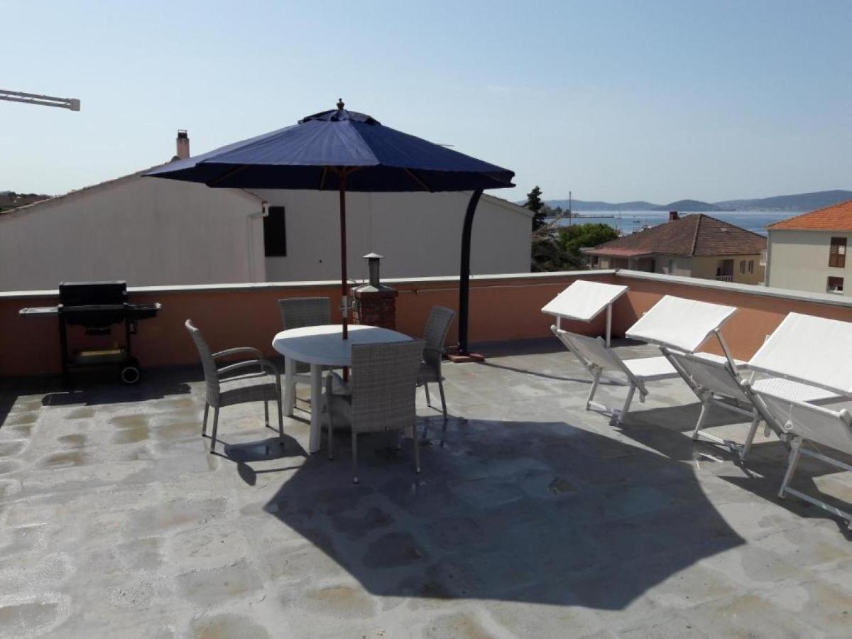 זאדאר Apartments Amalia מראה חיצוני תמונה